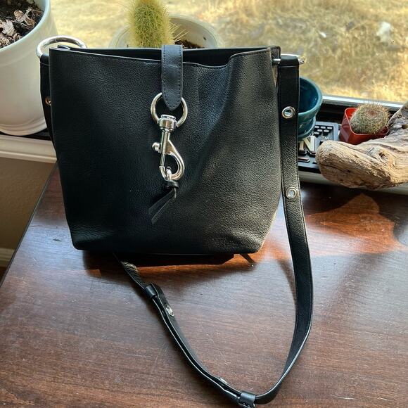 Rebecca Minkoff Handbags - Rebecca Minkoff Megan Small Feed Bag black